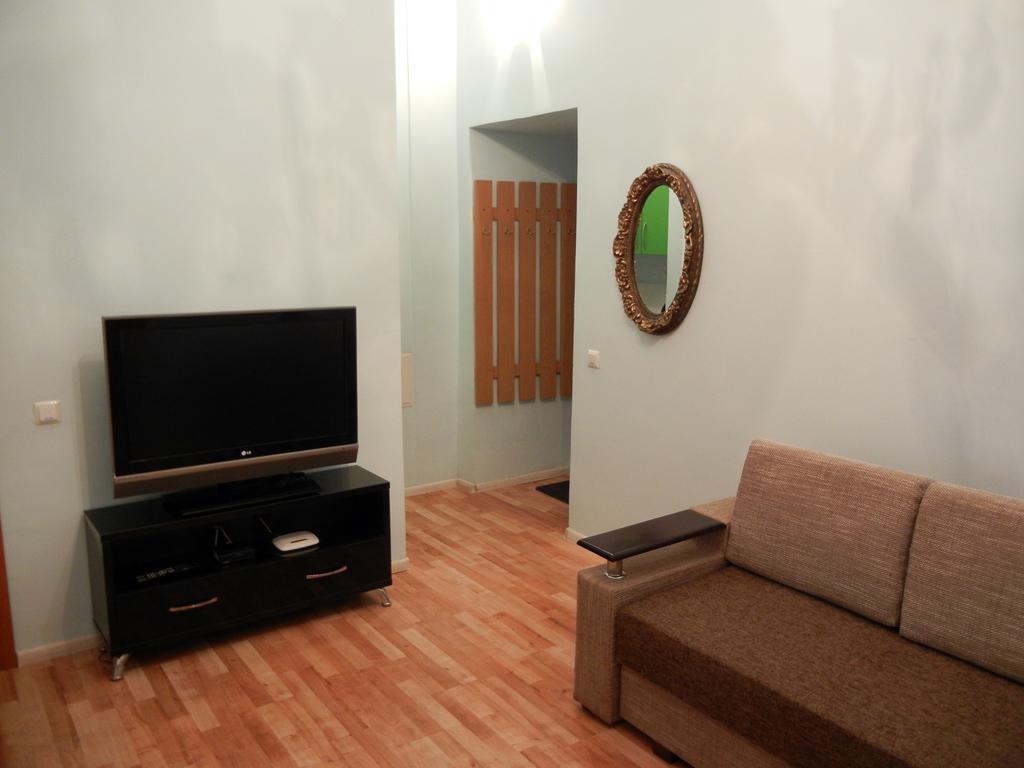 Apartment On Knyazya Romana 26 Center Lviv Ngoại thất bức ảnh